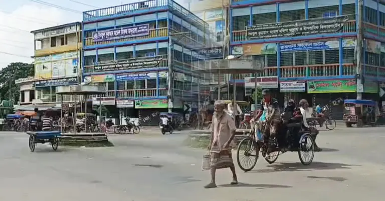 অভ্যন্তরীণ ৫ রুটে বাস চলাচল বন্ধ